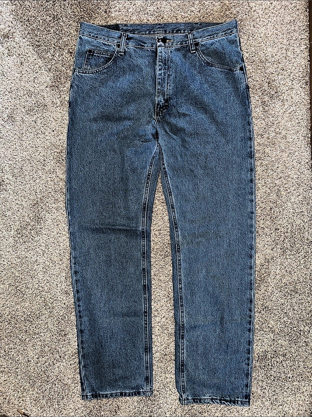 Wrangler 13MWZ Men's Blue Cotton Jeans Waist 36 x 32 NWT